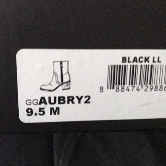 Shoes - Picture 5 of 5